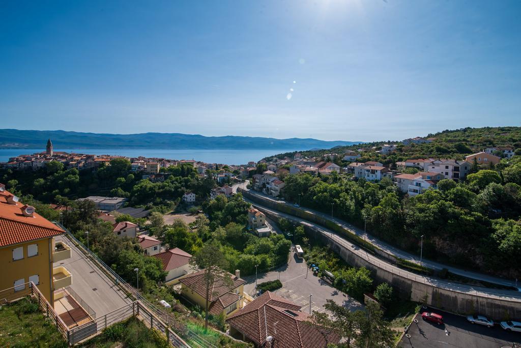 Apartment Apartman Leona Vrbnik (Primorje-Gorski Kotar)